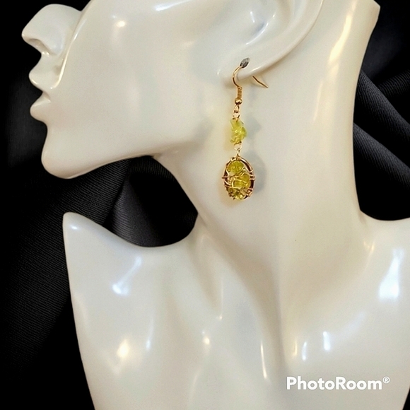 HANDMADE Neon Yellow Glass Bead Wire Wrap Oval Dangle Earrings - Picture 1 of 6